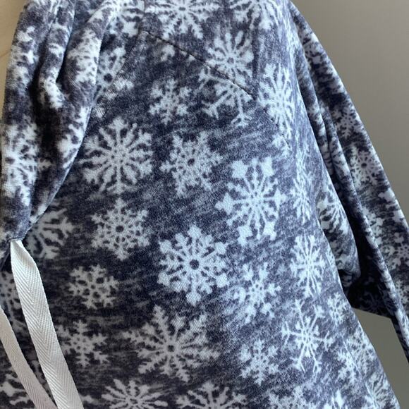 CAROLE HOCHMAN Fleece Pullover Womens Sz Medium Grey White Snowflake Holiday - Picture 6 of 7